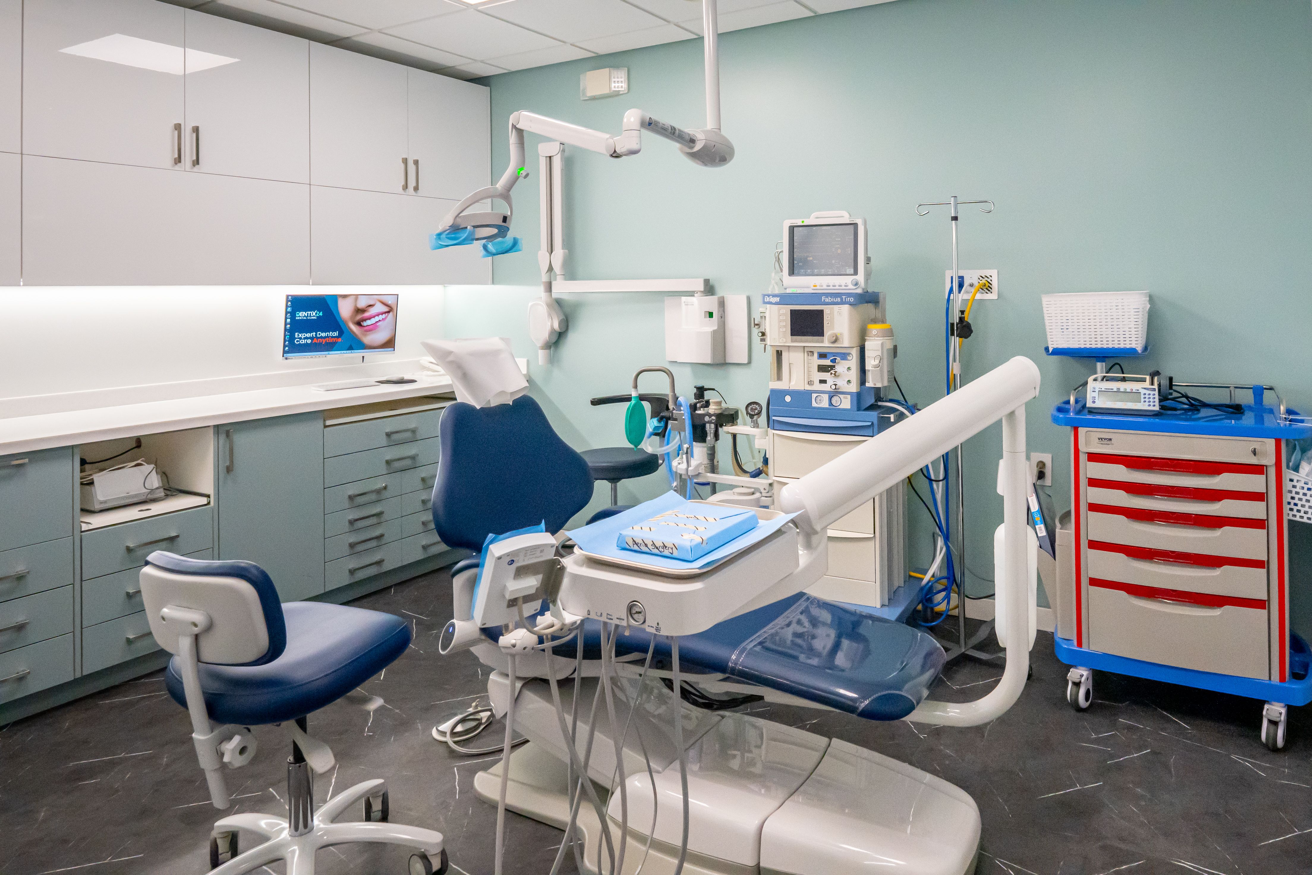 Dentix24 sedation-equipped operatory with monitoring equipment